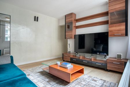 Rue de la Grange aux Belles - Photo 2