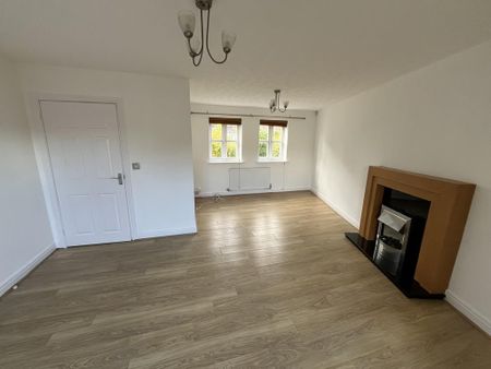 3 bedroom semi-detached house to rent - Photo 2