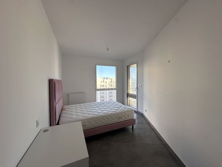 Location Appartement 4 pièces 81m² MONTPELLIER 34000 - Photo 3