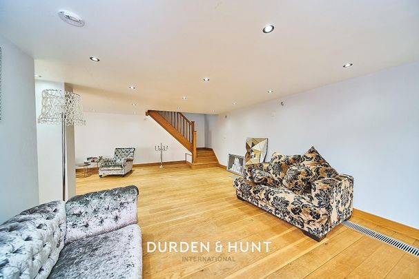 Cold Christmas Lane, Thundridge, Ware - Photo 1