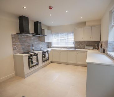 1 bedroom in a house share to rent - Photo 5
