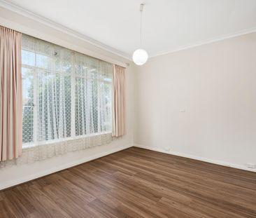 26 Walbundry Avenue, Balwyn North VIC 3104 - House For Rent | Domain - Photo 1