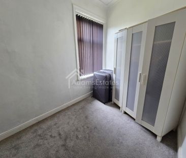 Price £850 pcm - Available Now - Unfurnished - Photo 4