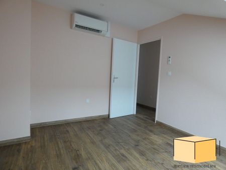 Location Appartement 3 pièces 47m² BELLEY 01300 - Photo 2