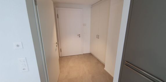 1.5 Zimmer - Photo 2