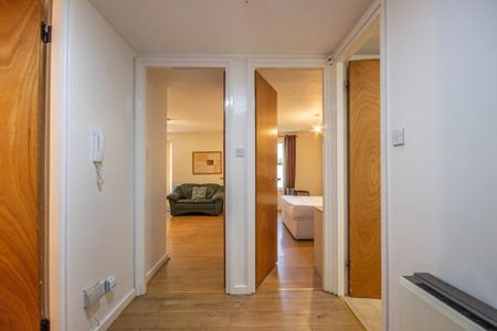 2 bedroom apartment to rent - Photo 3