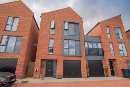 KingswayBoulevard, DERBY - Photo 4