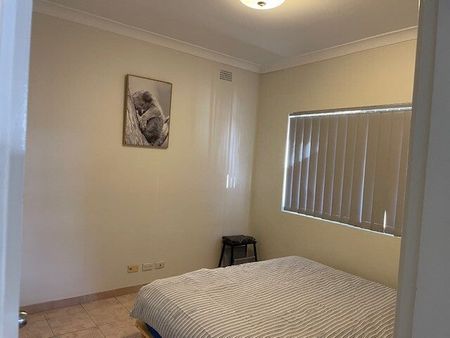 Kingsgrove - Photo 2