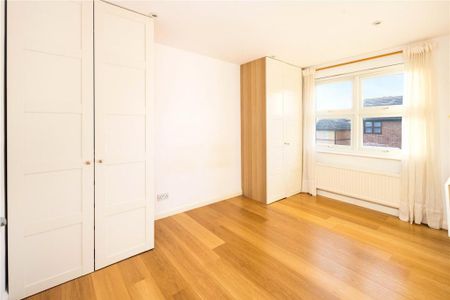 4 bedroom terraced house to rent - Photo 3