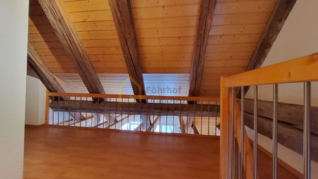 Charmante Maisonette-Dachwohnung mit Balkon - Photo 2