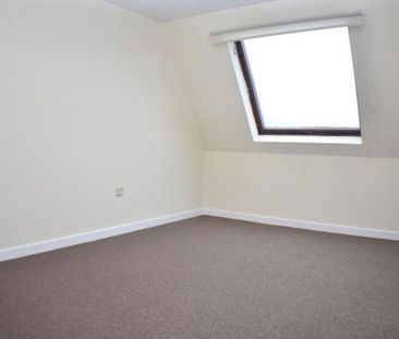 2 bedroom maisonette to rent - Photo 3