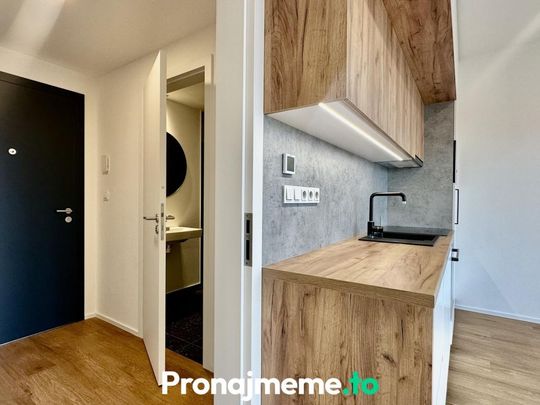Pronájem bytu 1+kk 36 m2 - Photo 1