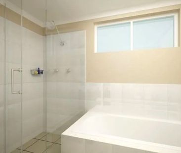 Stunning Single-Level Home Designed for Elegant Entertaining&excl; - Photo 3