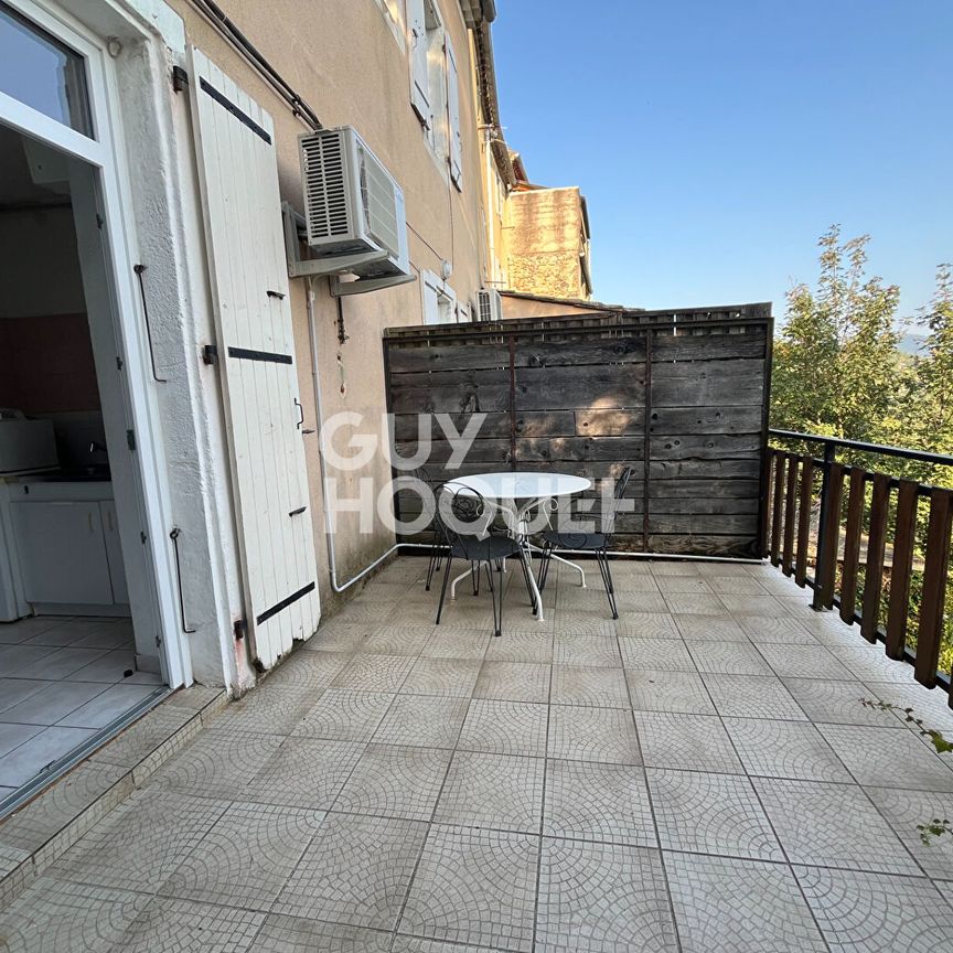 AUBENAS grand studio meublé avec terrasse - Photo 1