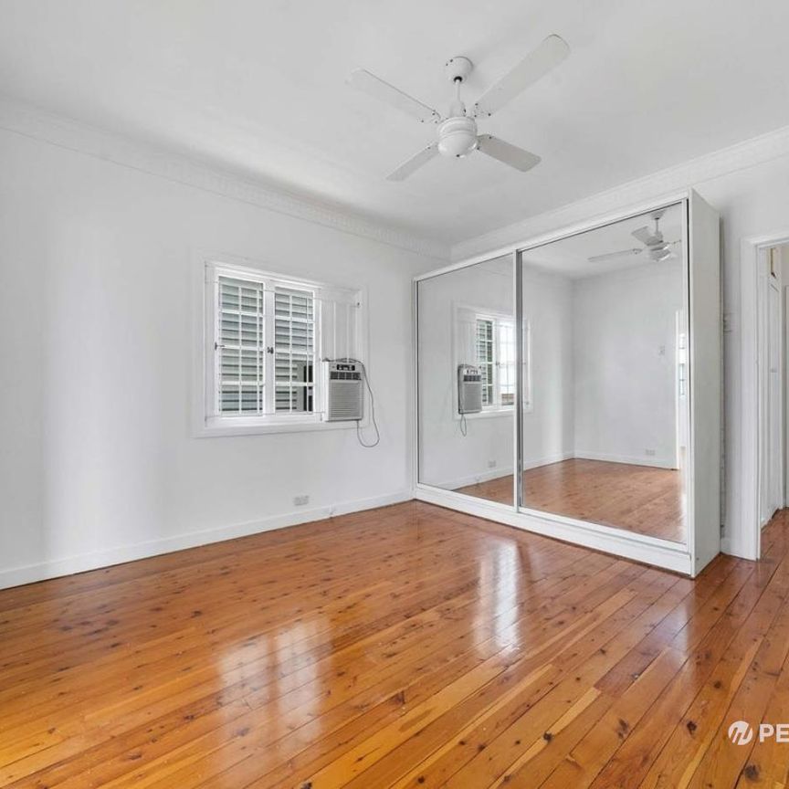 136 White Street, Wavell Heights QLD 4012 - House For Rent | Domain - Photo 1