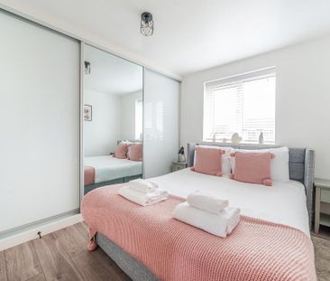 4 bedroom detached house to rent - Photo 1