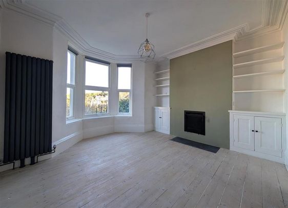 4 bedroom terraced house to rent - Photo 1