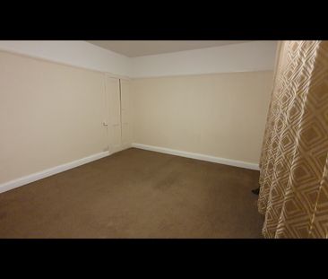 3 Bed Terraced House, Trafford Road, LE5 - Photo 5