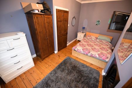 2 bedroom House in Capel Street, Calverley - Photo 3