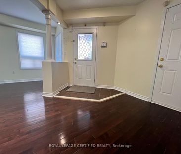 For Lease - 426 Orange Walk Crescent, Mississauga, Ontario - Photo 2