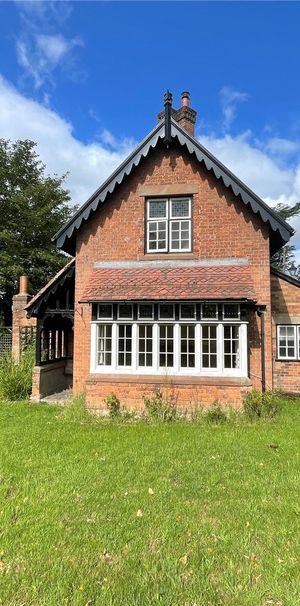 Blymhill Lodge, Weston-under-Lizard - Photo 1