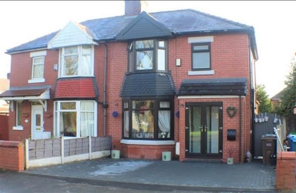 3 Bedroom Semi-Detached House For Rent in Greengate East, Manchester - Photo 1