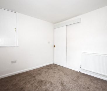 2 bedroom House To Let - Photo 4
