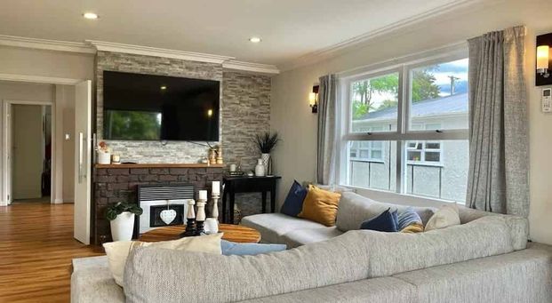 Spacious Four Bedroom Property Avaialbe in Te Atatu South - Photo 1