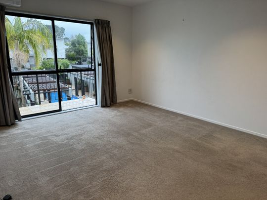 Picture Perfect Apartment - Photo 1