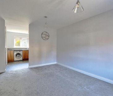 2 bedroom semi-detached house to rent - Photo 2