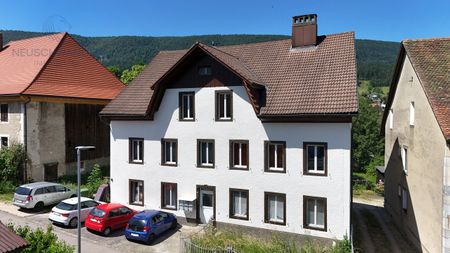 Bright and close to the village center - Photo 3