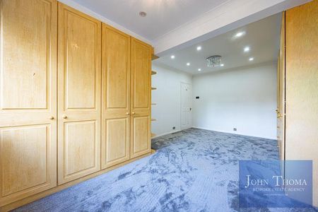 4 bedroom detached house to rent - Photo 2