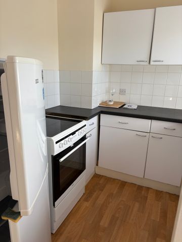 WALNUT TREE, MILTON KEYNES - 1 BEDROOM - Photo 4