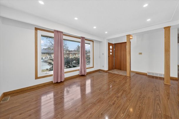 For Lease - 146 Oriole Street, Oshawa, Ontario - Photo 1