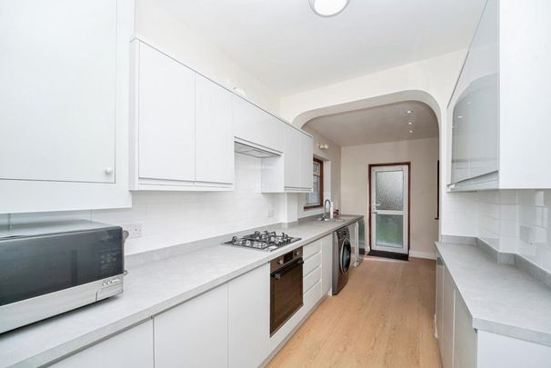 3 bedroom terraced house to rent - Photo 1