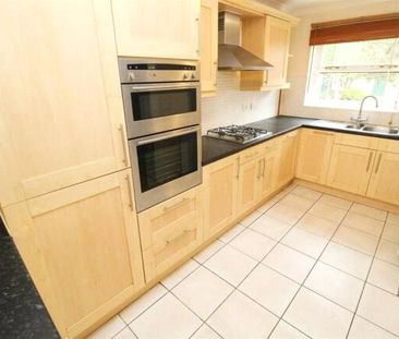 4 bedroom townhouse to rent Clegg Square, Shenley Lodge, Milton Key... - Photo 5