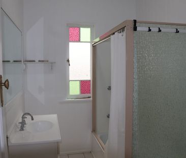 Serenity In Ashgrove! - Photo 4