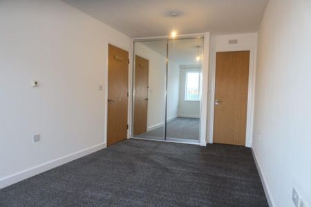 2 bedroom flat to rent - Photo 4