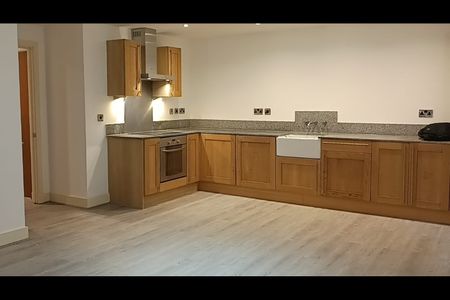 Room in a Shared Flat, Advent House, M4 - Photo 3