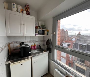 Location Appartement 1 pièce 29m² LILLE 59000 - Photo 4