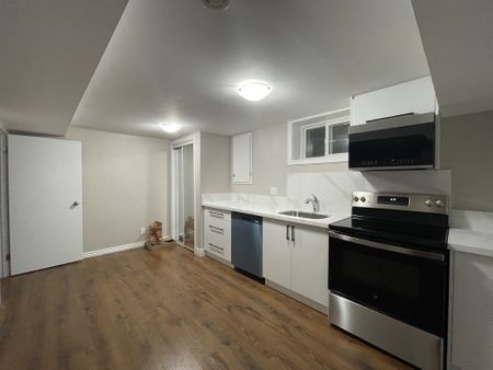 For Lease - 1311 Davenport Road Unit# B, Toronto, Ontario - Photo 5