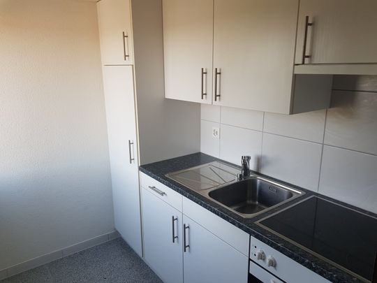 gemütliche 1.5 Zimmer Wohnung mit grossem Balkon - Photo 1