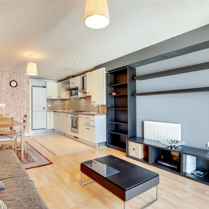 1 bedroom flat to rent - Photo 1