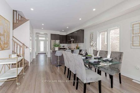 Semi-Detached Home For Lease | X7370714 - Photo 4