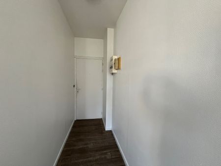 Location Appartement 2 pièces 33m² - Photo 4