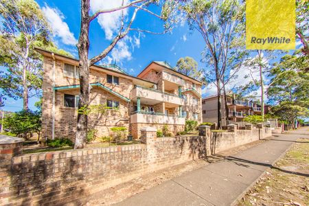 RECENTLY UPDATED TWO BEDROOM APARTMENT ON FRINGE OF PARRAMATTA CBD - MUST VIEW - Photo 2
