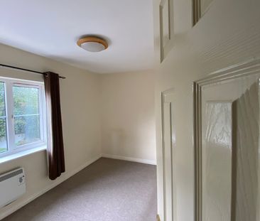 28 Ferguson Drive, Tipton, DY4 - Photo 6