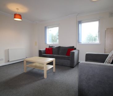 4 bedroom house to rent - Photo 1