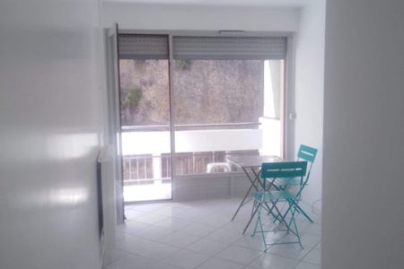 LOCATION MEUBLEE STUDIO A PARTIR DU 1er DECEMBRE 2025 - Photo 3