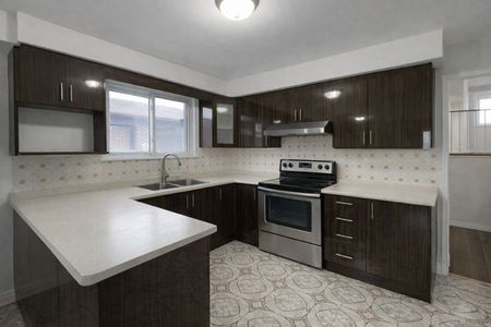 For Lease - 7899 Martin Grove Road Unit# Upper, Vaughan, Ontario - Photo 4